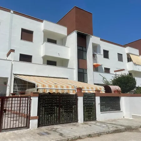 La Terrazza Sul Mare דירה מנפרדוניה